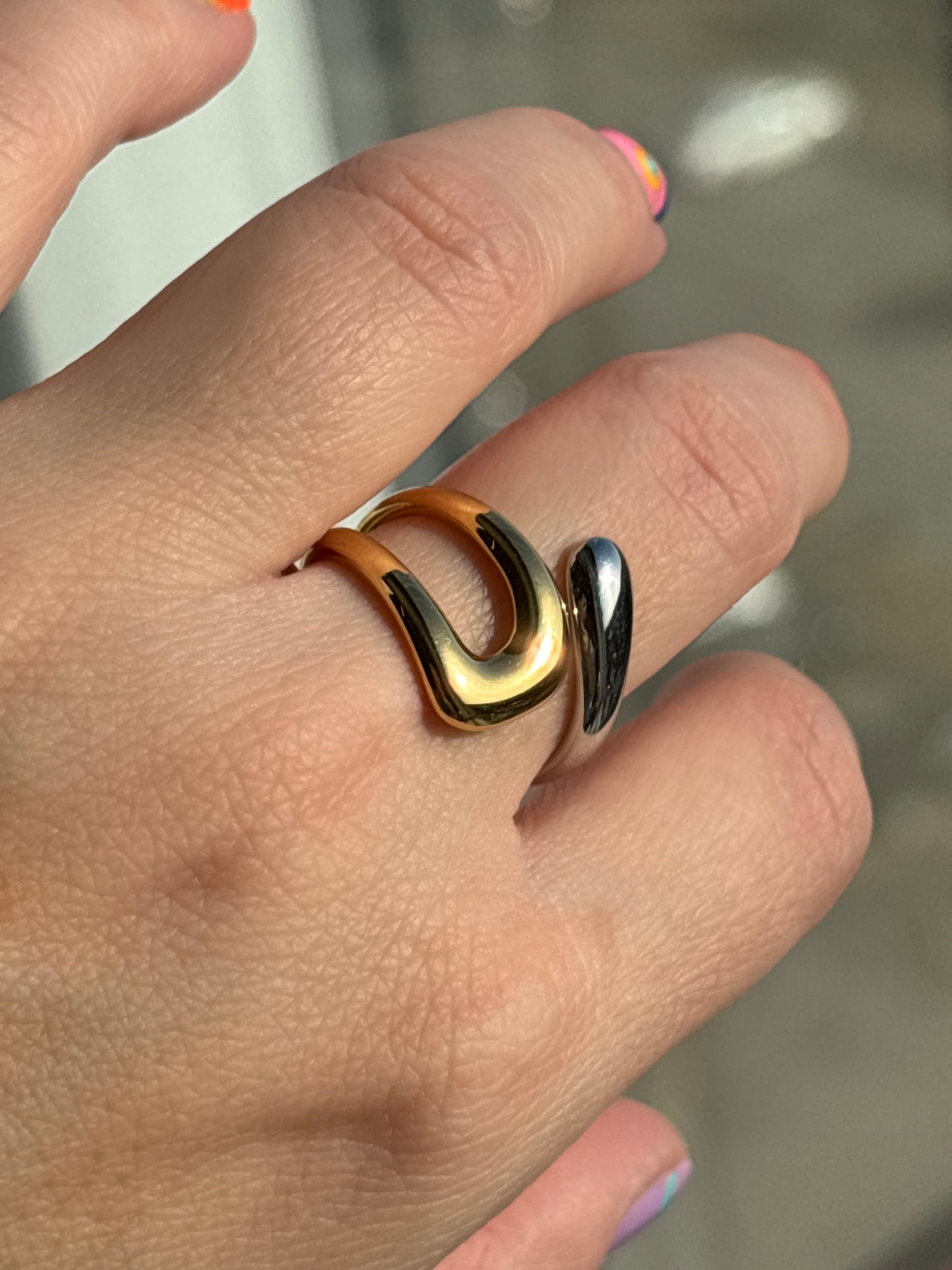 Vivian Ring