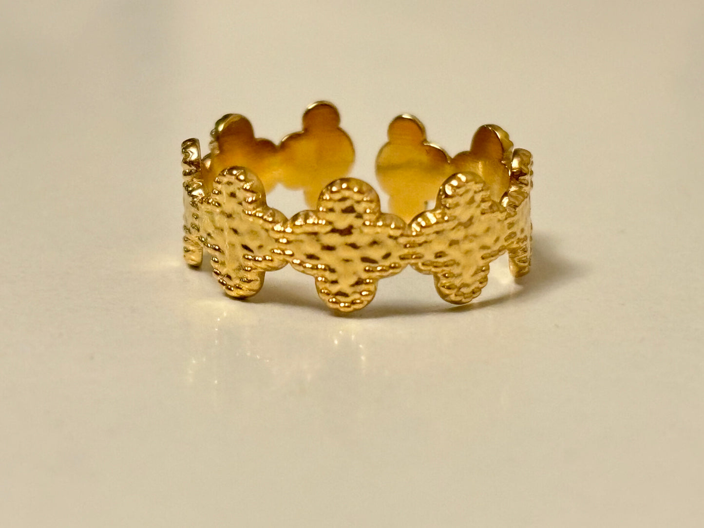 Queen Ring