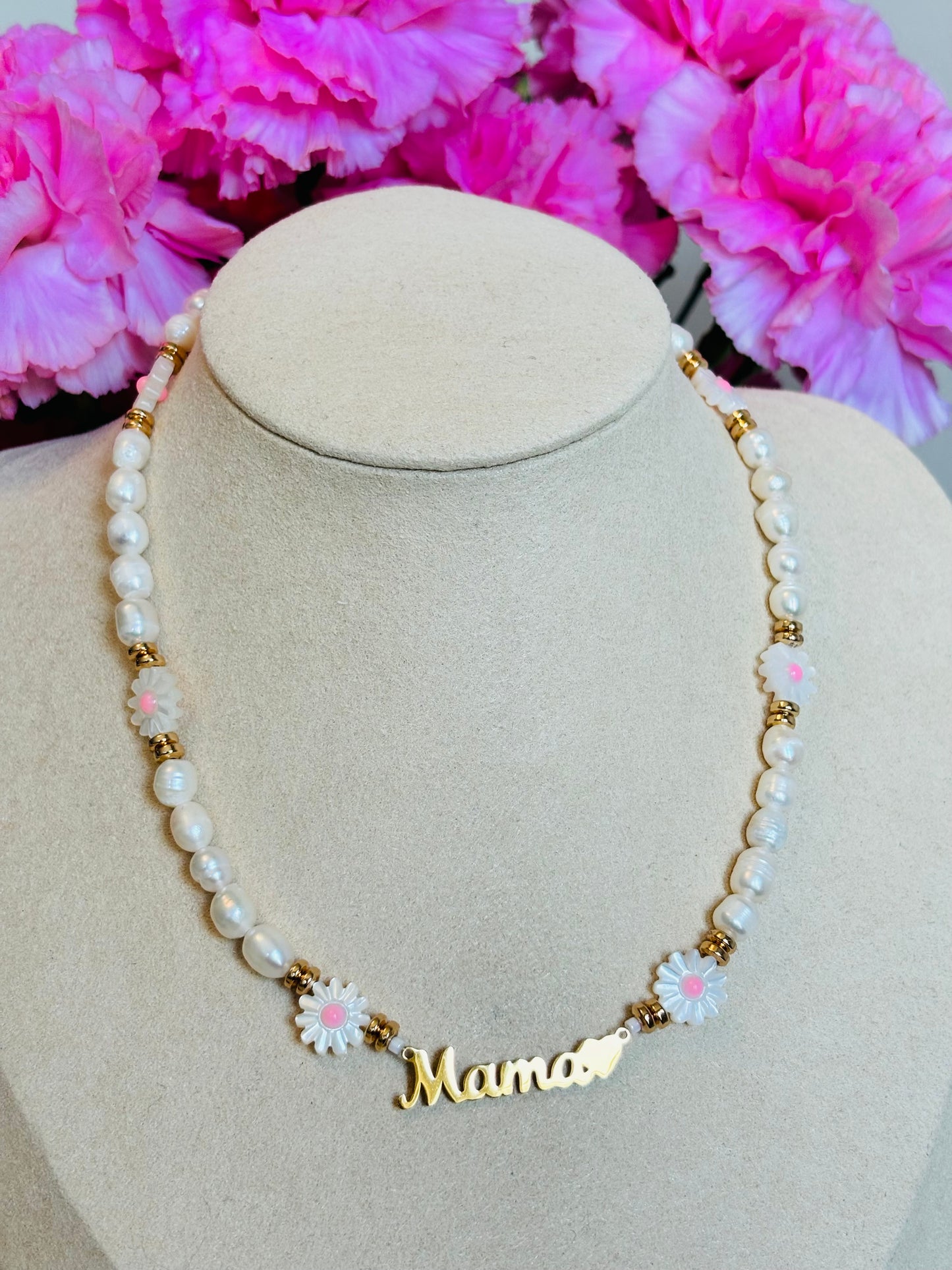 Mama Pearl Necklace