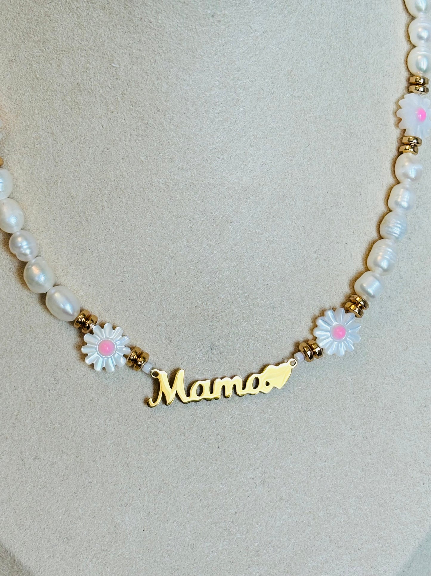 Mama Pearl Necklace