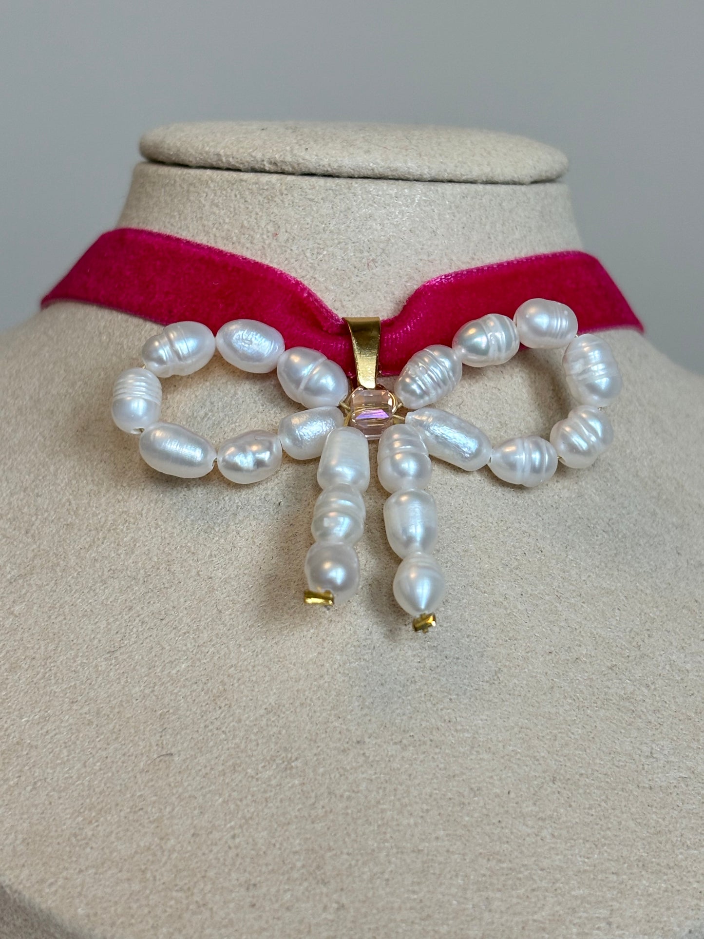 Pearl Bow Chocker