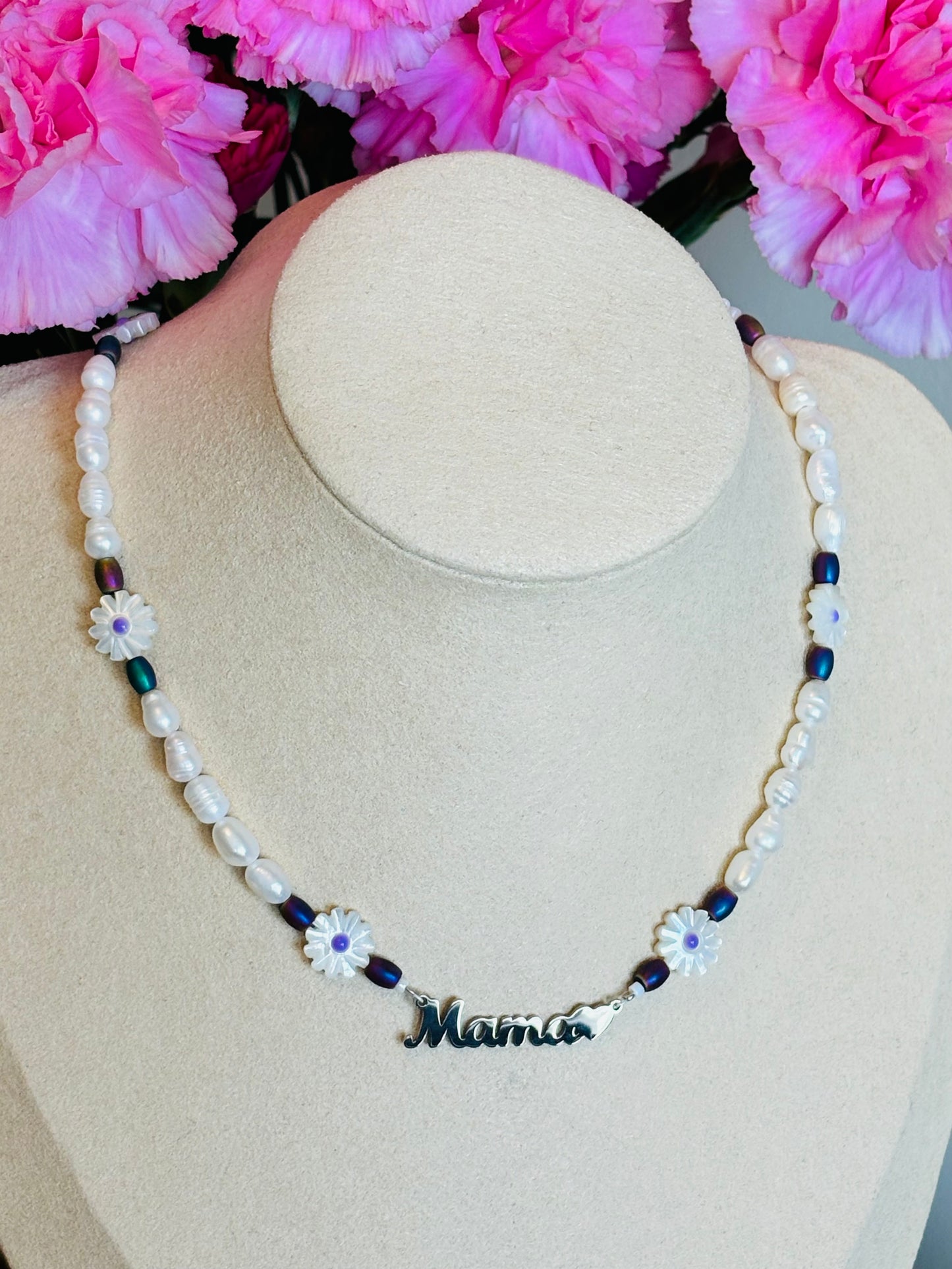 Mama Pearl Necklace