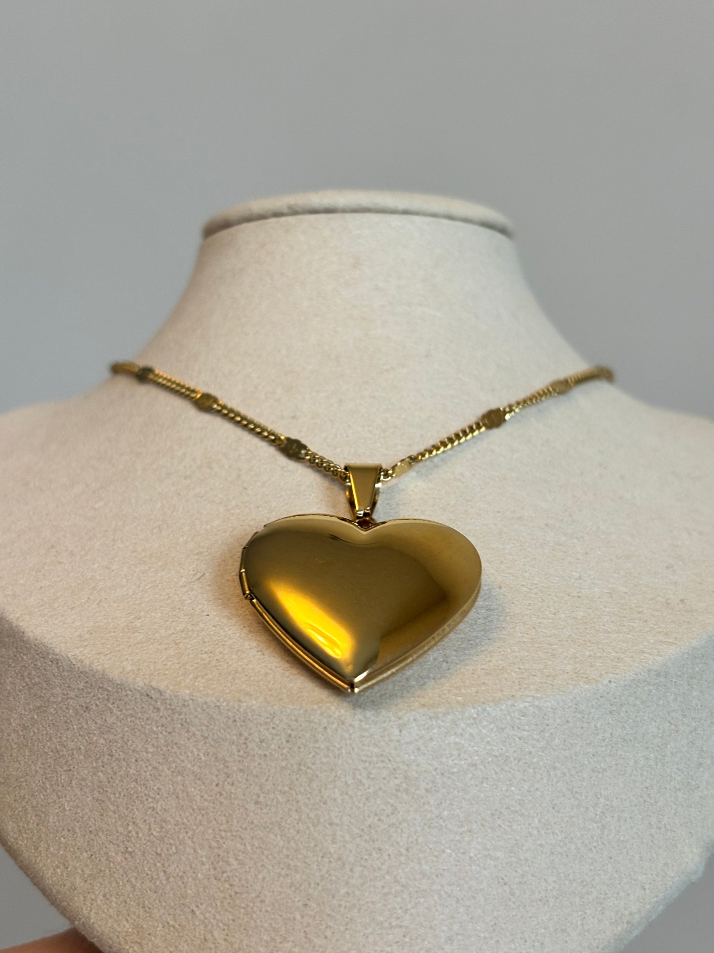 Gold Hearth Locket