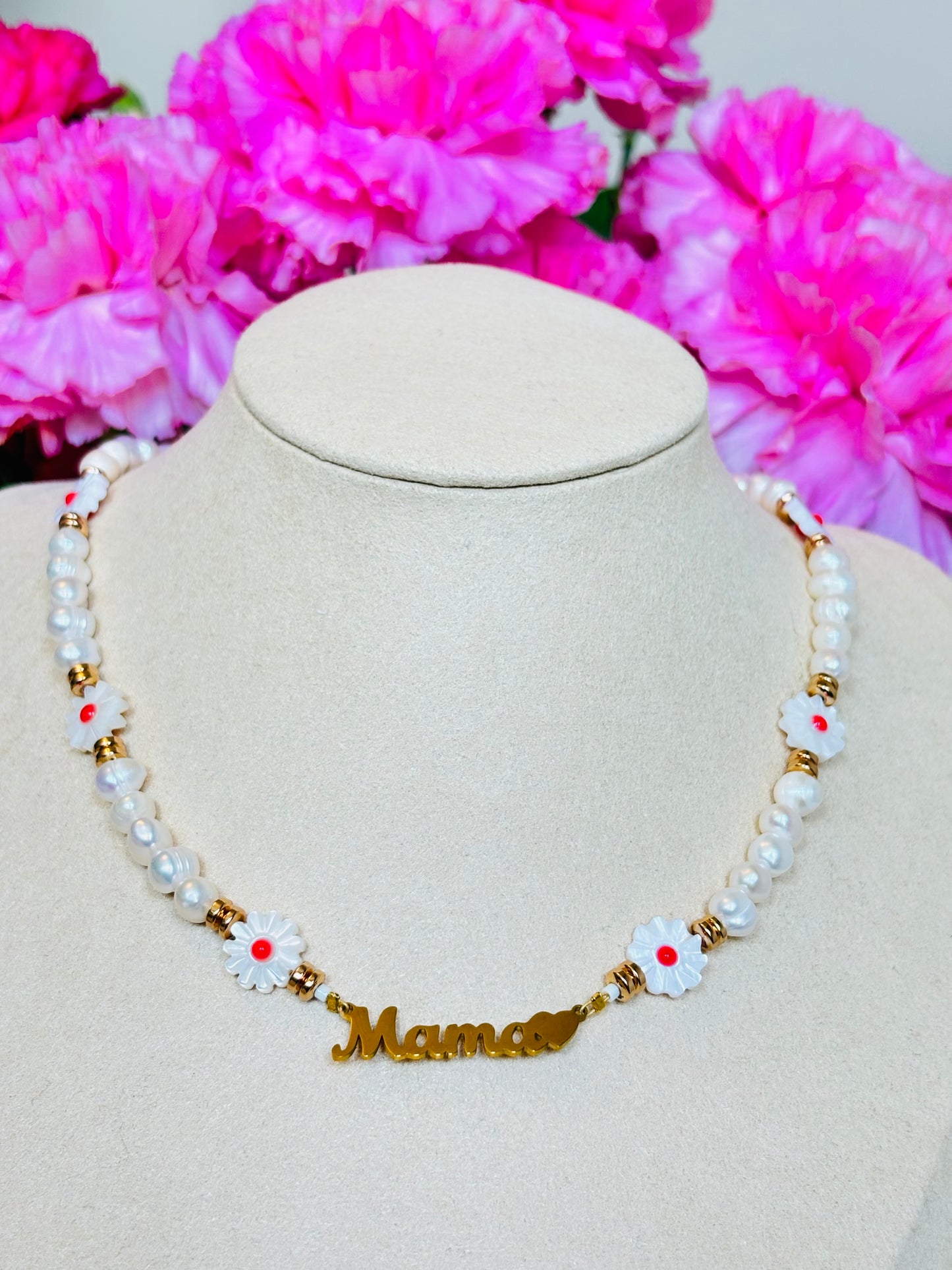 Mama Pearl Necklace