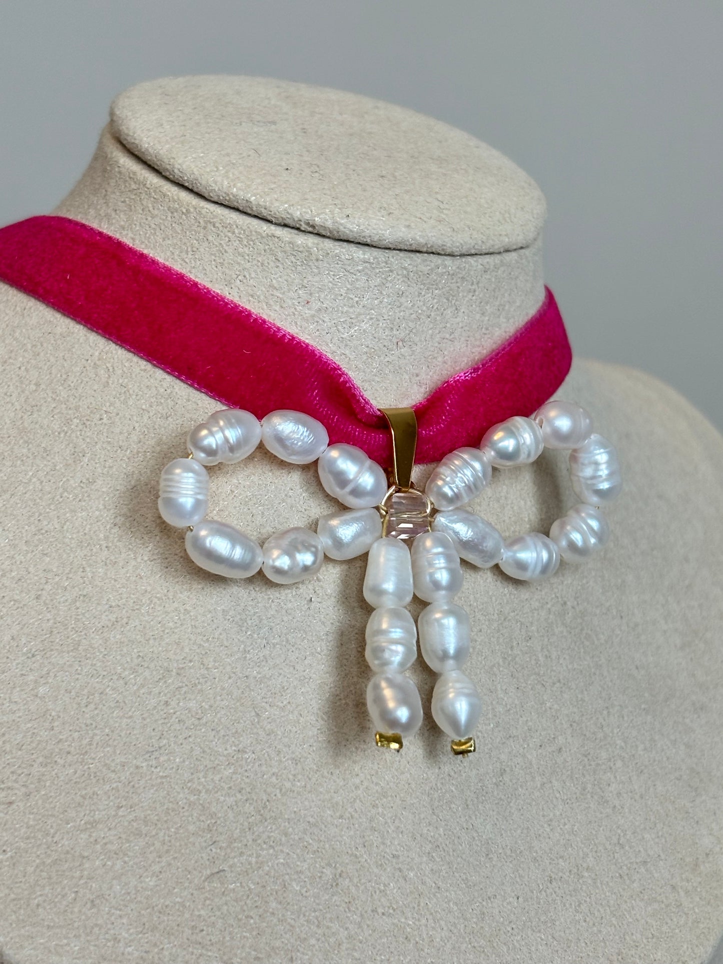 Pearl Bow Chocker