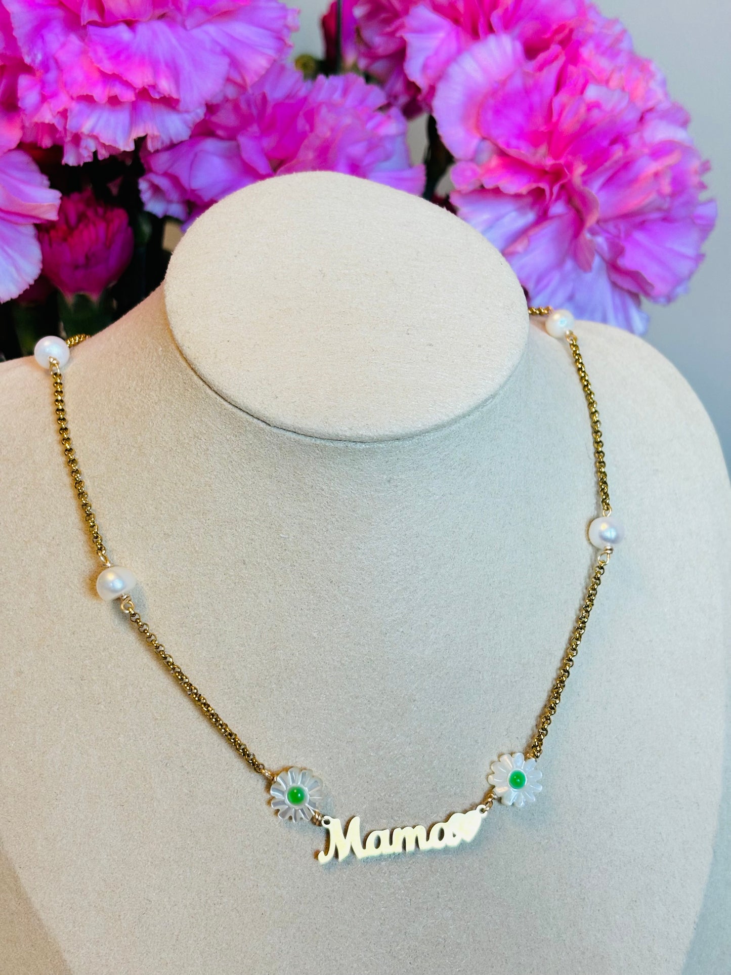 Mama Chain Necklace