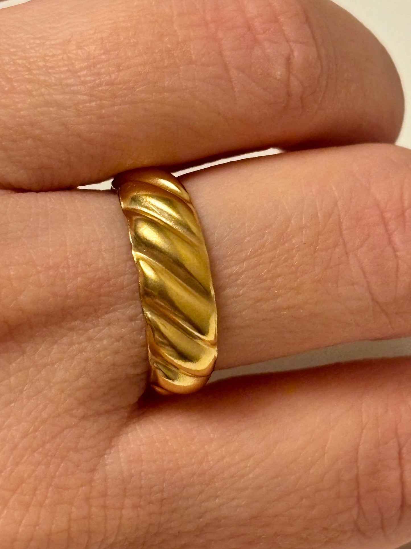 Croissant Ring