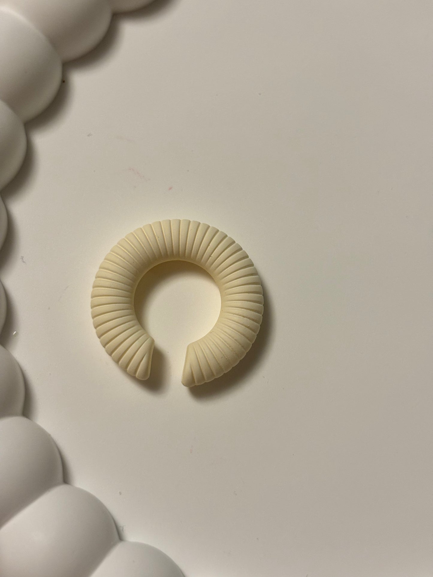 Snail Earcuff