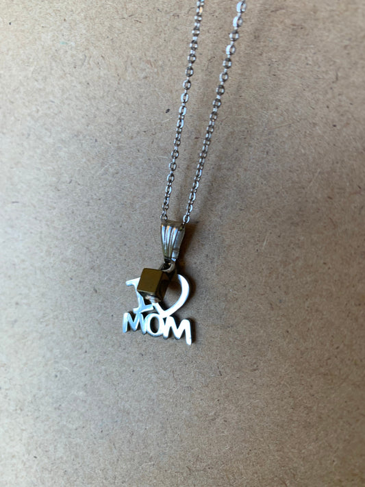 I love Mom Necklace