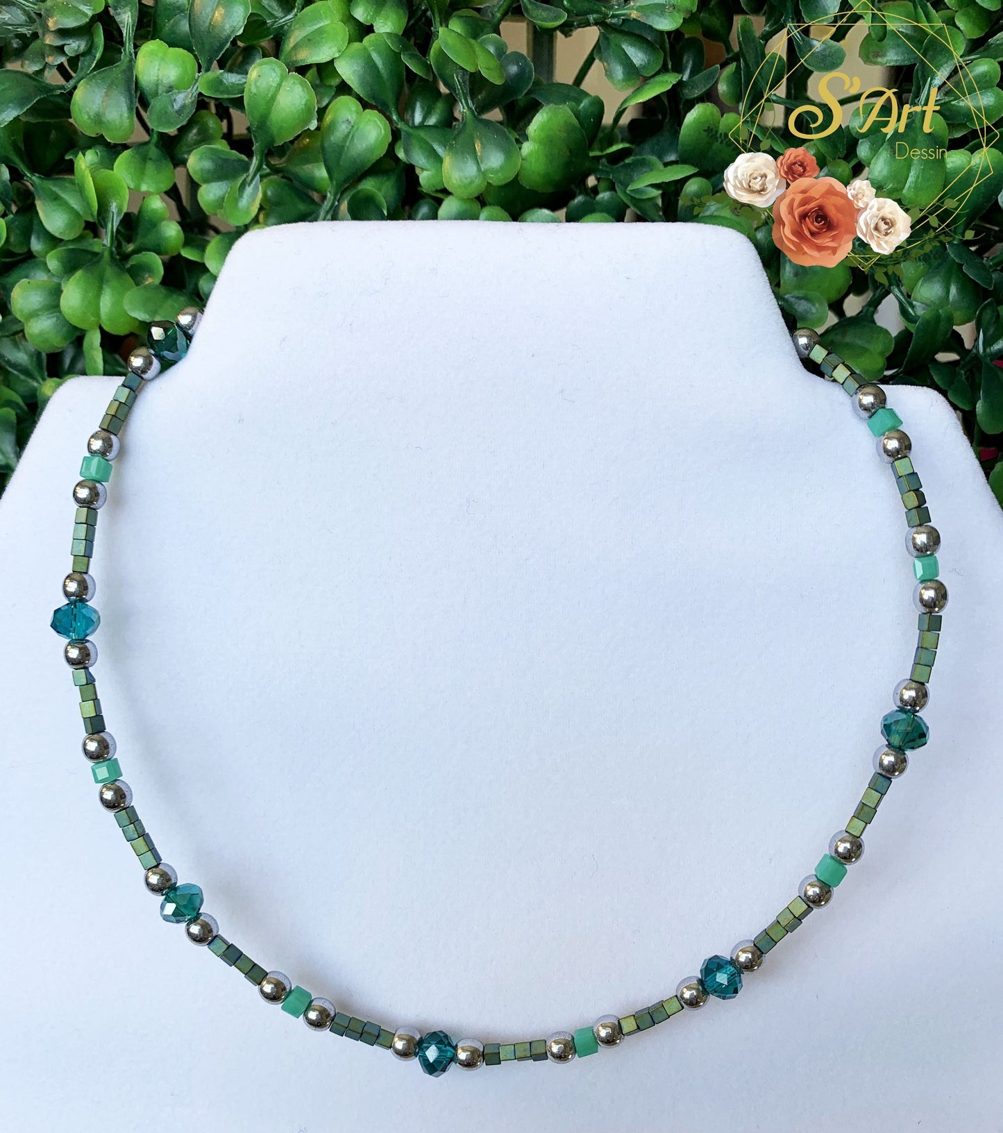 Green Life Choker