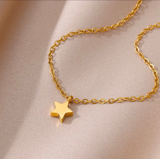 Minimalist Gold Star Necklace